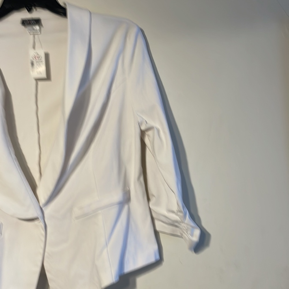 Dots Jacket - Picture 2 of 7